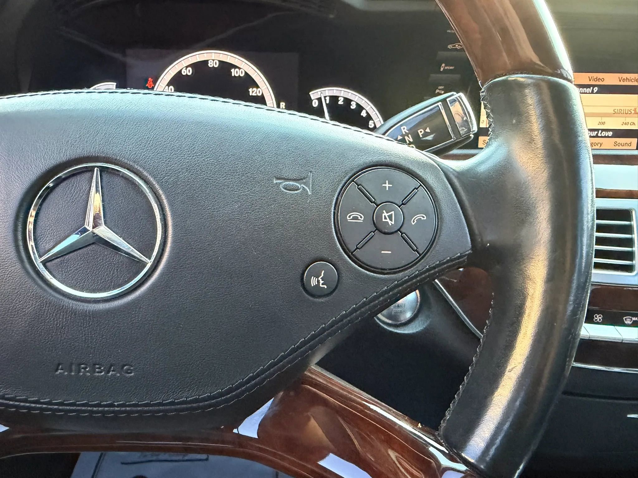 Used 2012 Mercedes-Benz S 550 image 25