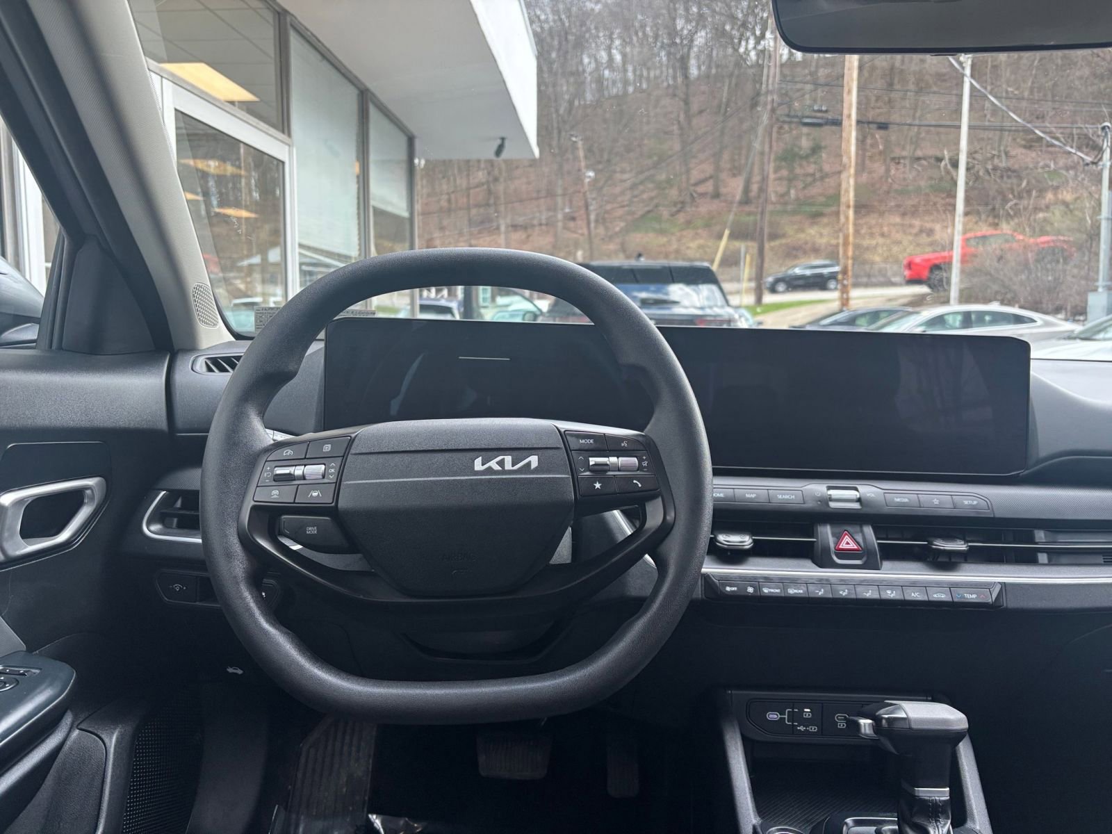 Used 2025 Kia K4 LXS image 34