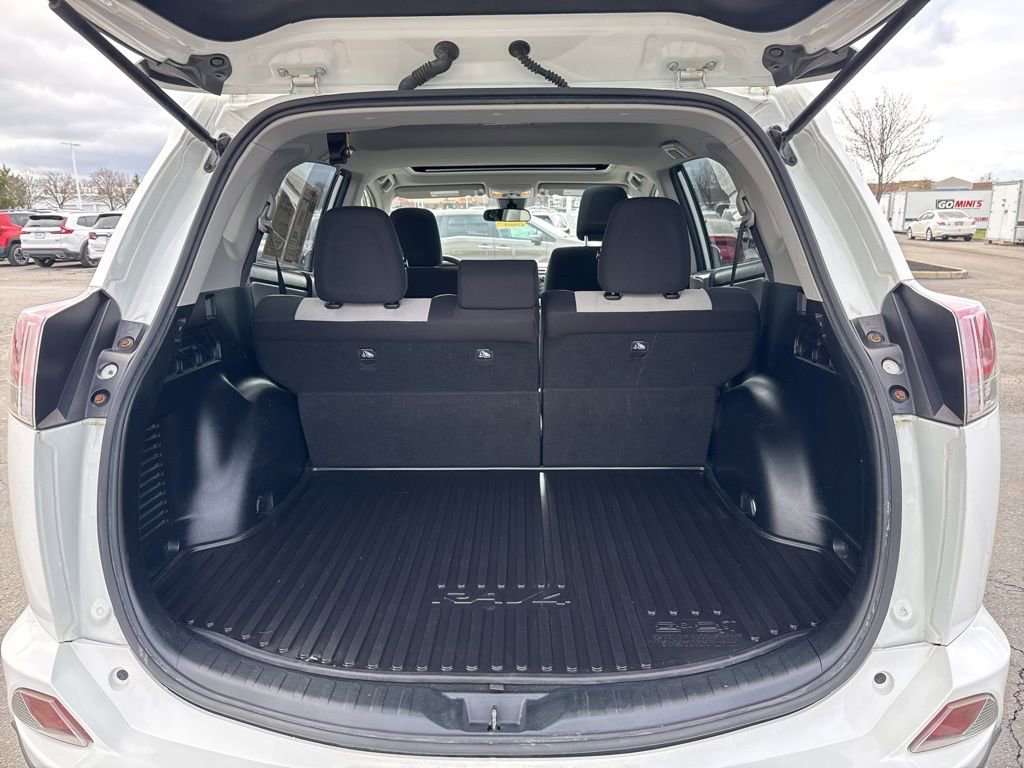 Used 2018 Toyota RAV4 XLE w/ Plus Extra Value Package image 35