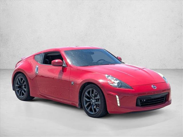 Used 2018 Nissan 370Z Coupe RWD image 3