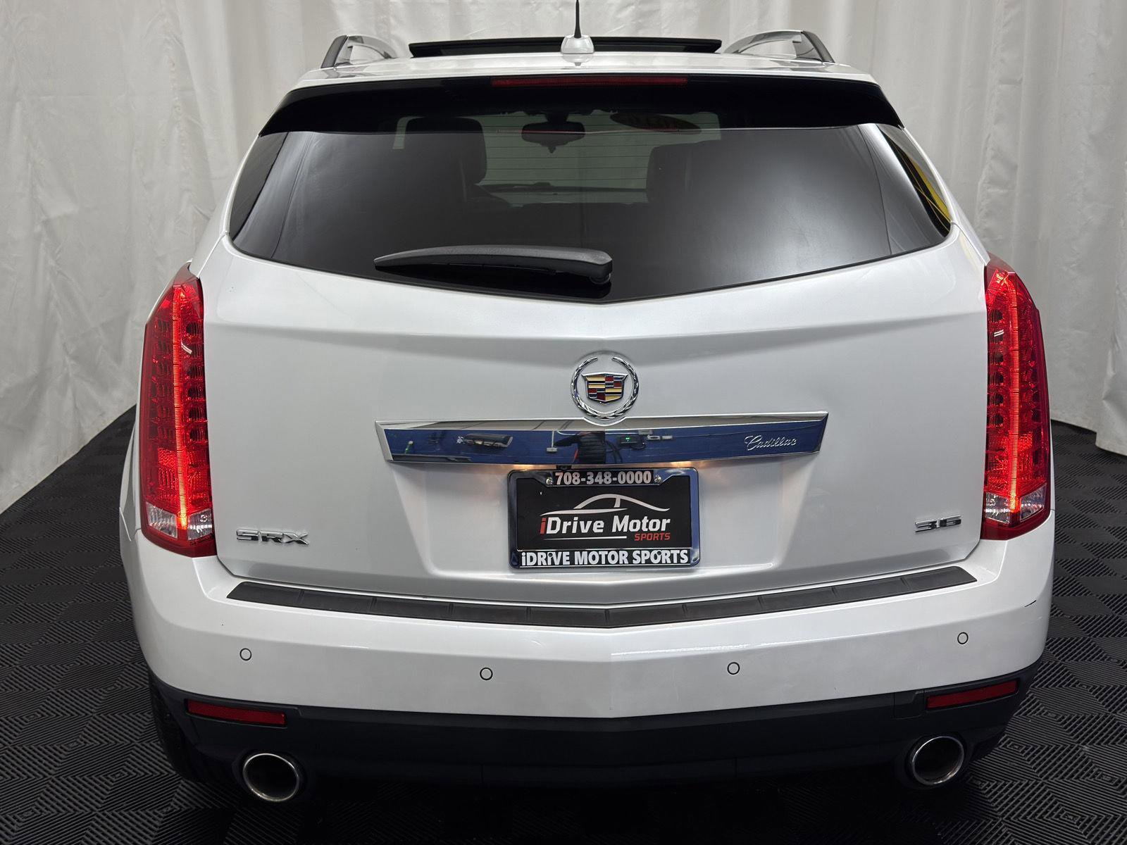 Used 2016 Cadillac SRX Luxury image 10