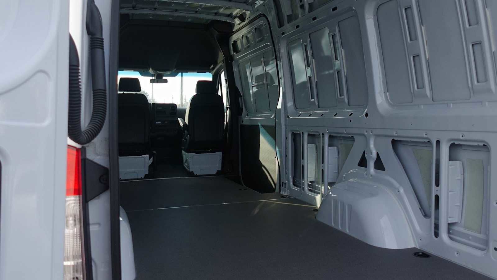 New 2025 Mercedes-Benz Sprinter 2500 image 15