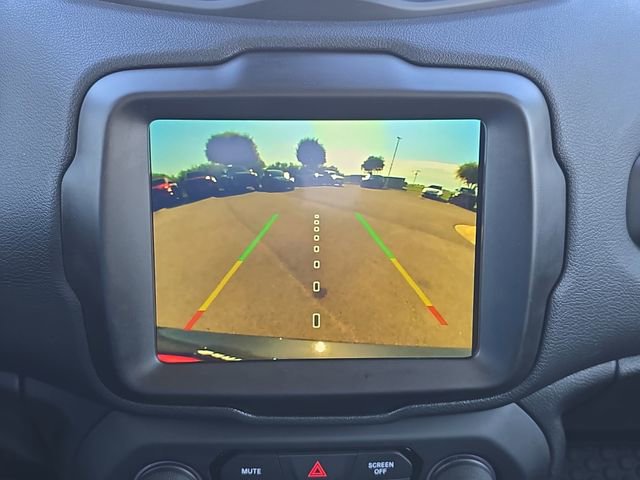 Used 2023 Jeep Renegade Altitude w/ Convenience Group I AWD/4WD image 23