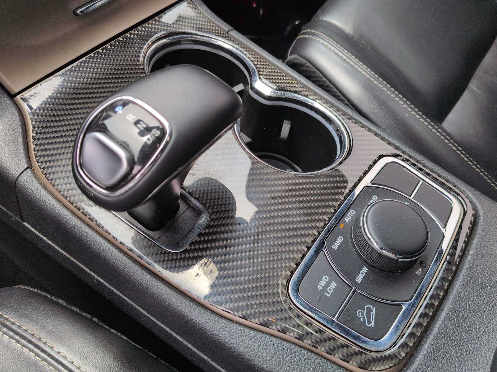 Used 2015 Jeep Grand Cherokee Limited AWD/4WD image 32