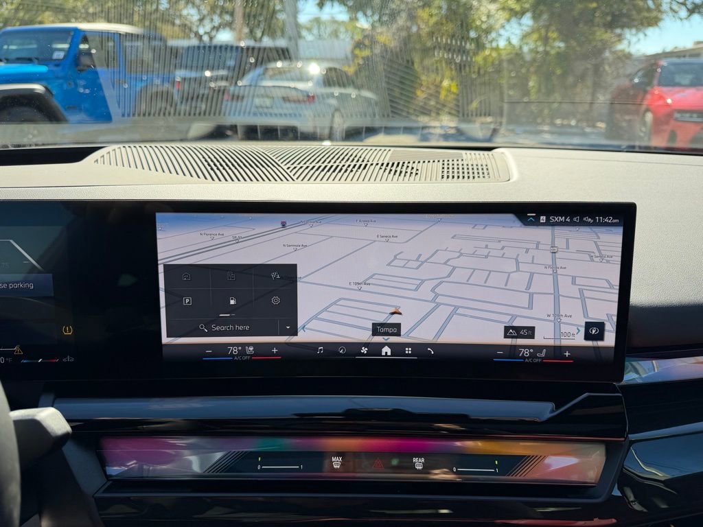 Used 2025 BMW 540i xDrive image 21