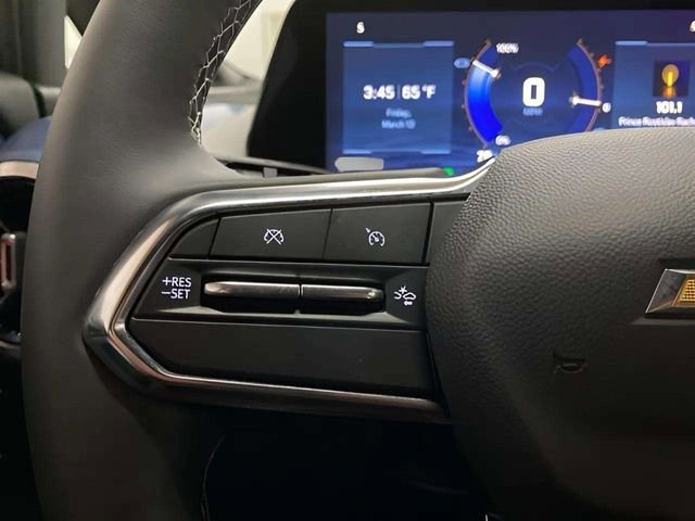 Used 2026 Chevrolet Equinox EV LT image 32
