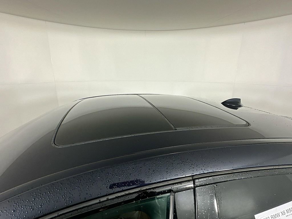 Used 2022 BMW X6 M50i w/ Premium Package image 29