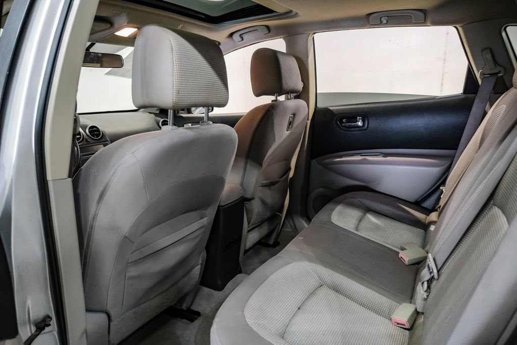 Used 2009 Nissan Rogue SL w/ Moonroof Pkg image 34