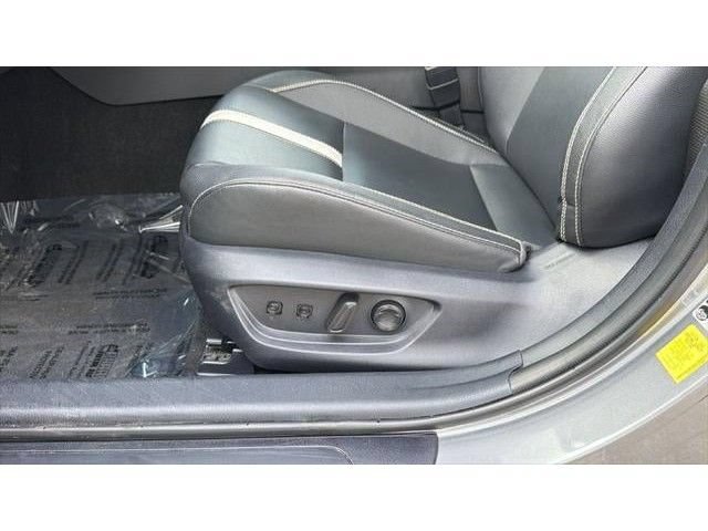 Used 2025 Toyota Camry SE FWD image 18