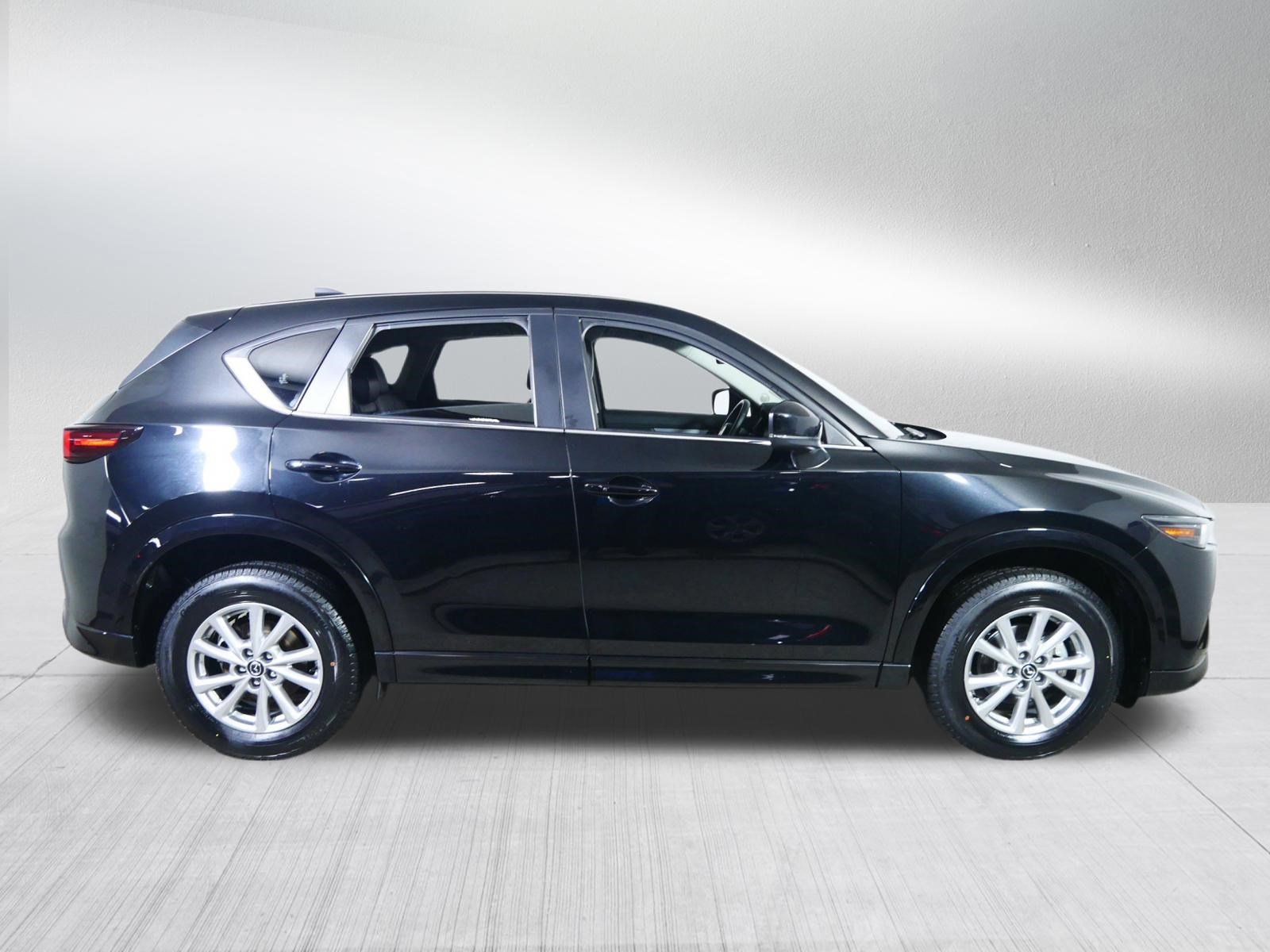 Used 2025 MAZDA CX-5 AWD 2.5 S w/ Select Package image 8