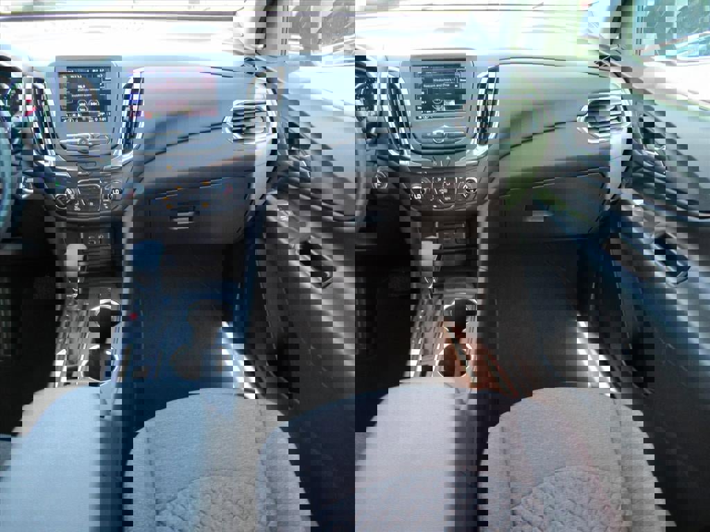 Used 2024 Chevrolet Equinox LT image 15