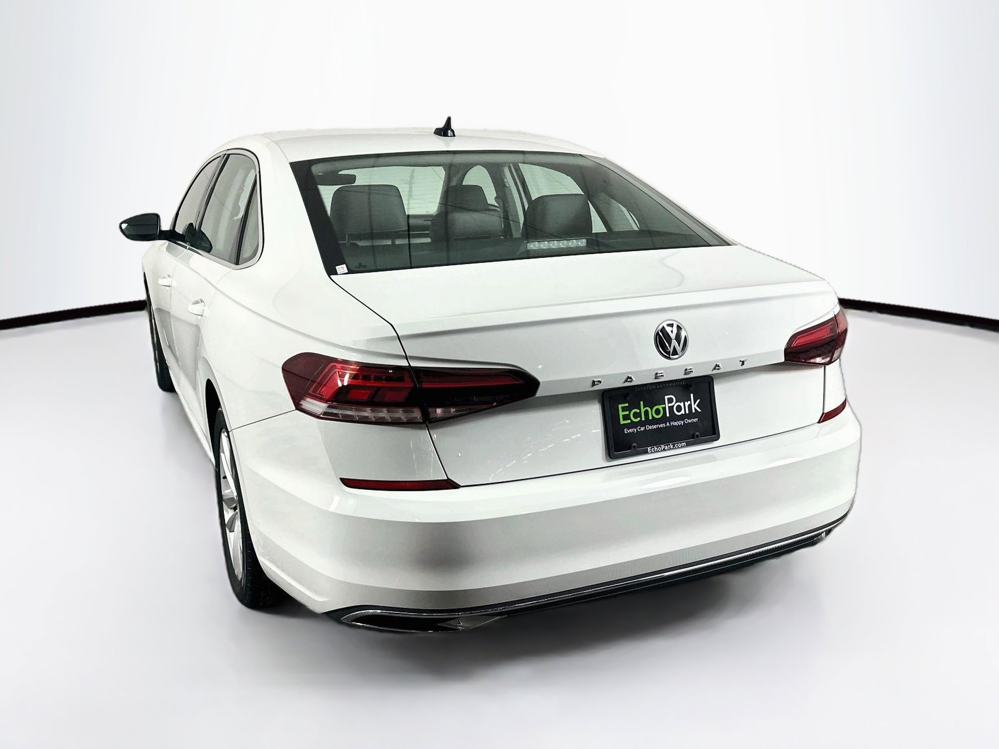 Used 2020 Volkswagen Passat 2.0T SE w/ Sunroof Package FWD image 5