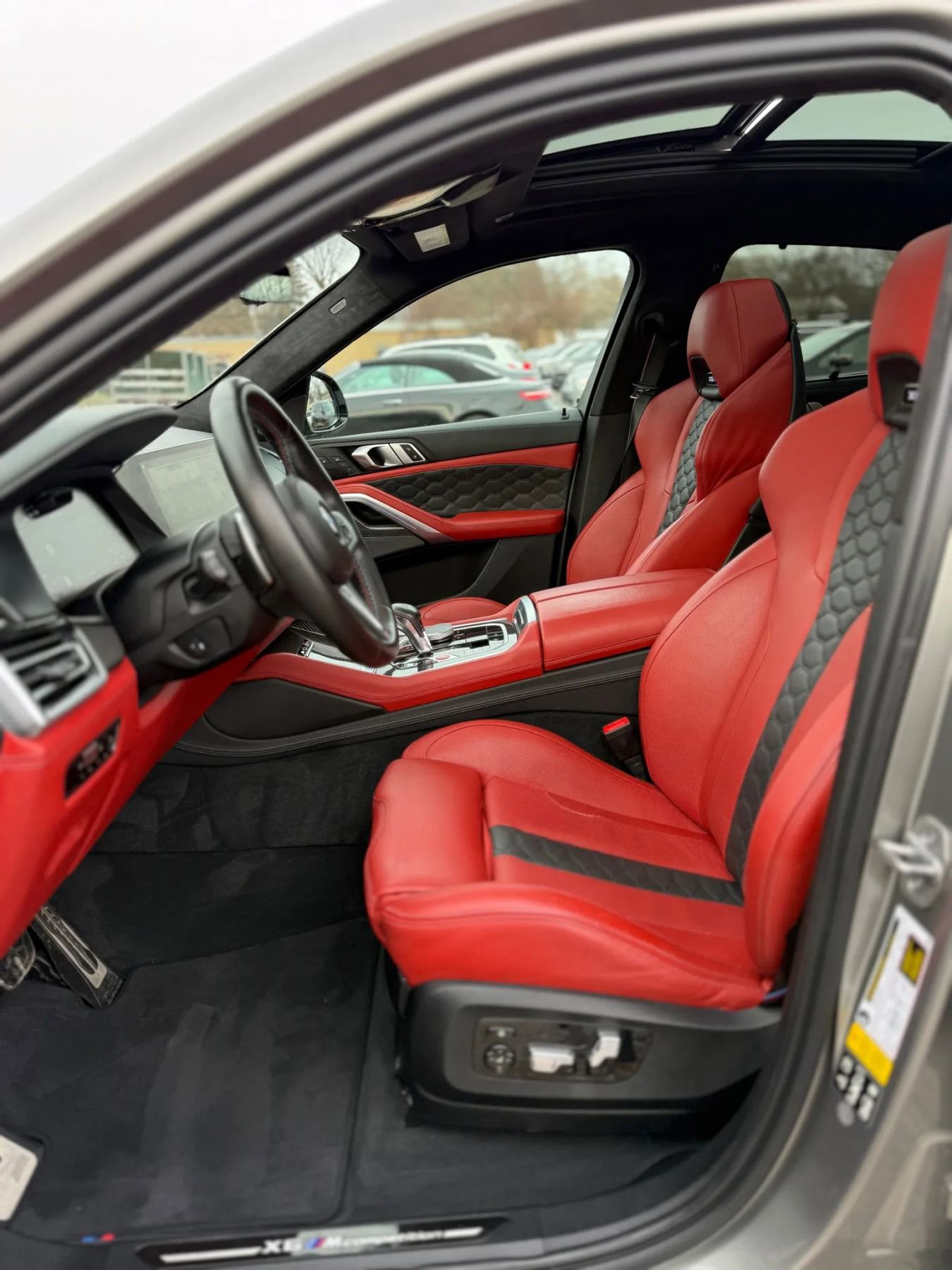 Used 2022 BMW X6 M w/ Competition Package AWD/4WD image 21
