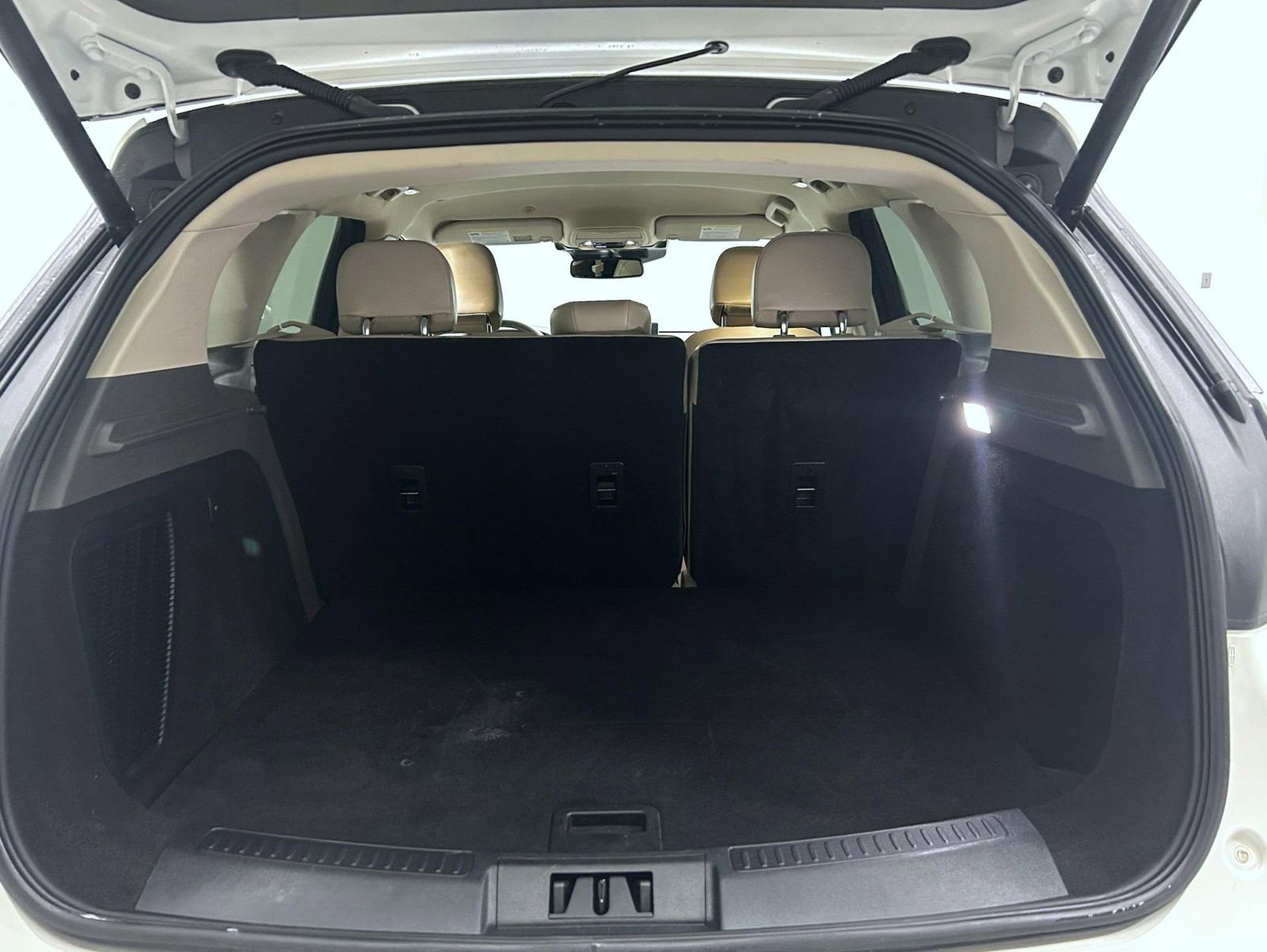 Used 2023 Lincoln Corsair AWD image 21