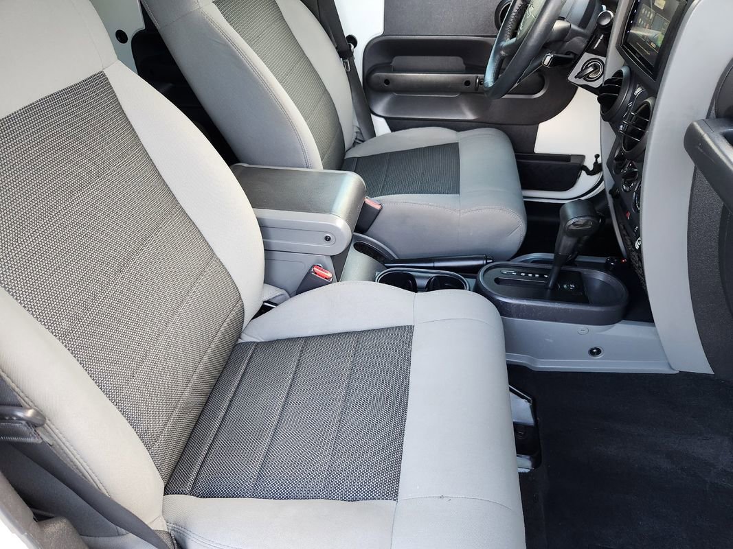 Used 2010 Jeep Wrangler Unlimited Sport image 14