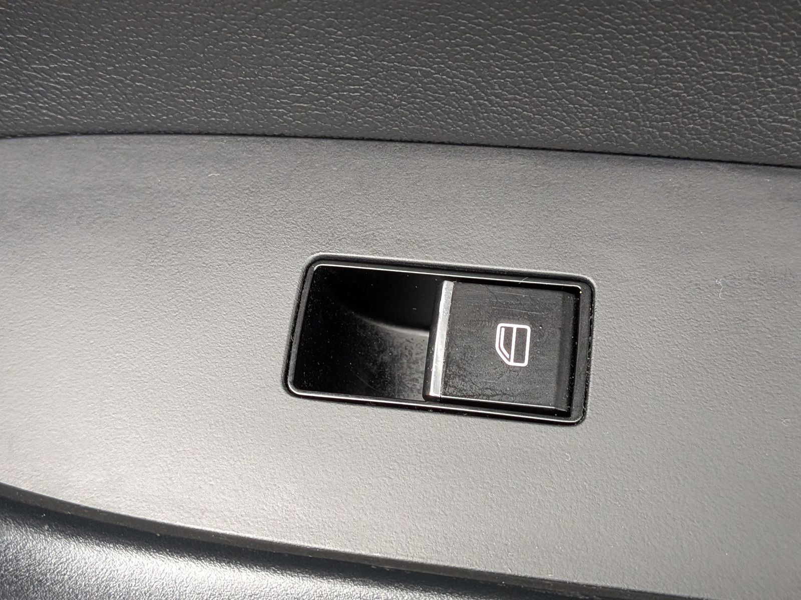 Used 2024 MAZDA CX-50 AWD 2.5 S w/ Cargo Package image 37