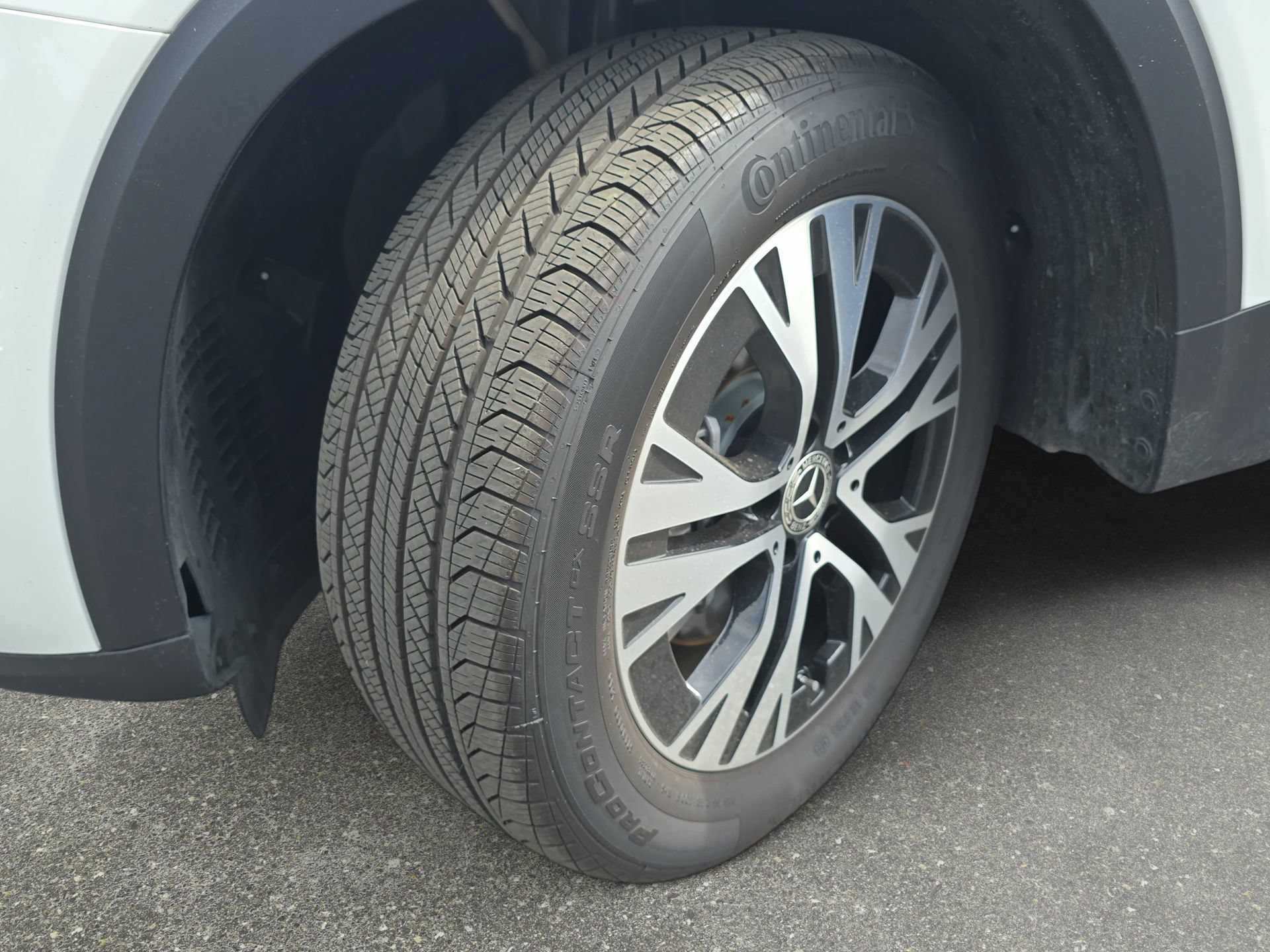 Used 2025 Mercedes-Benz GLB 250 image 31