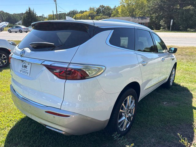 Used 2023 Buick Enclave Essence w/ Experience Buick Package AWD/4WD image 7