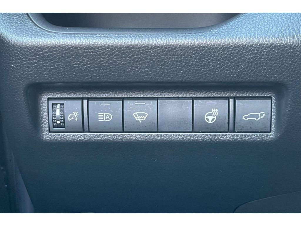 Used 2021 Toyota RAV4 XLE w/ Convenience Package image 41