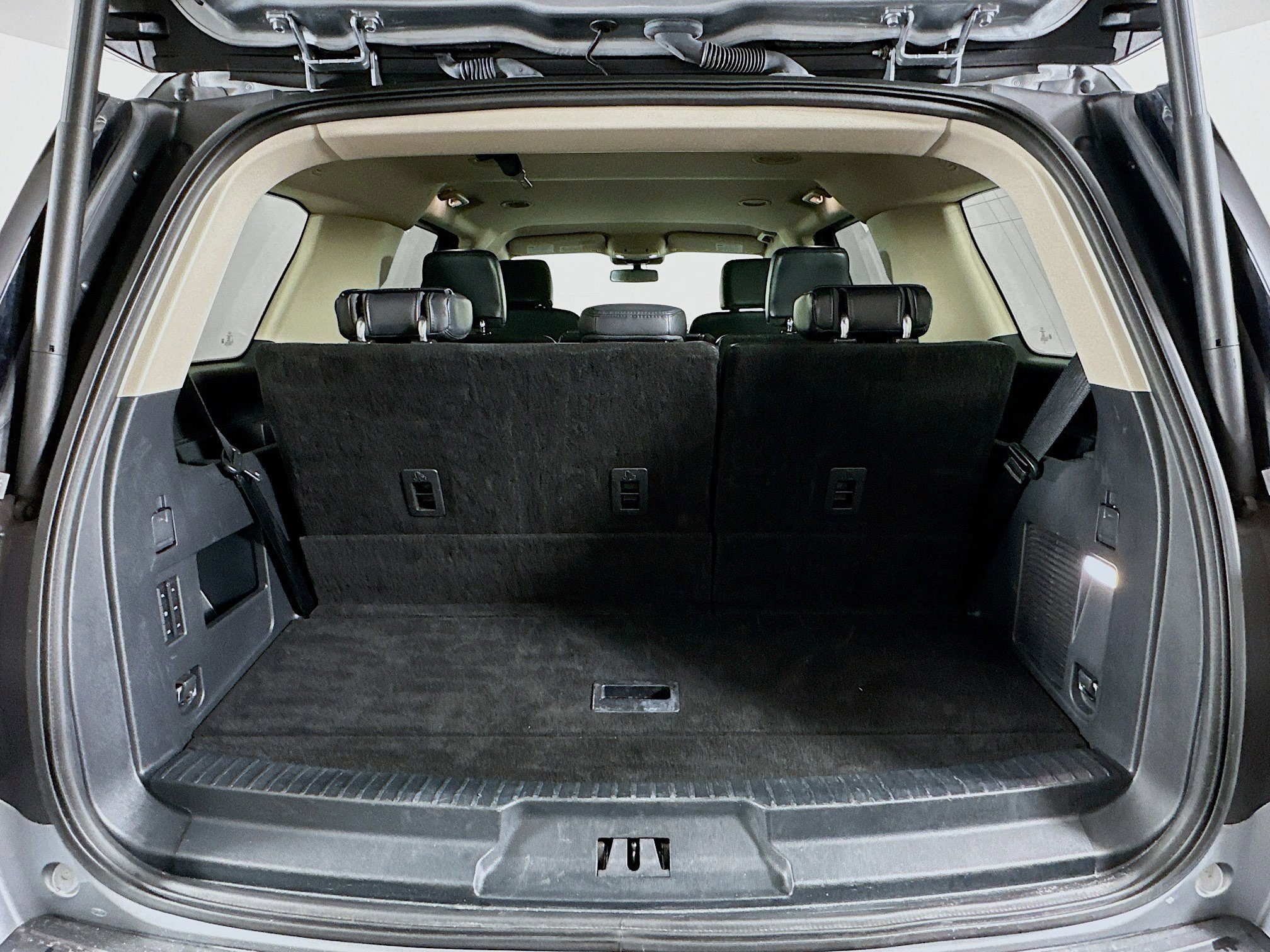 Used 2024 Ford Expedition XLT image 30