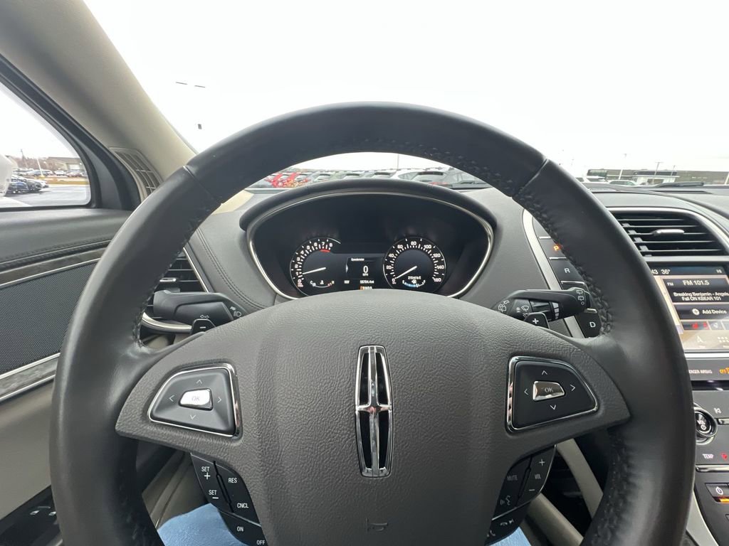 Used 2018 Lincoln MKX Select w/ Select Plus Package image 11