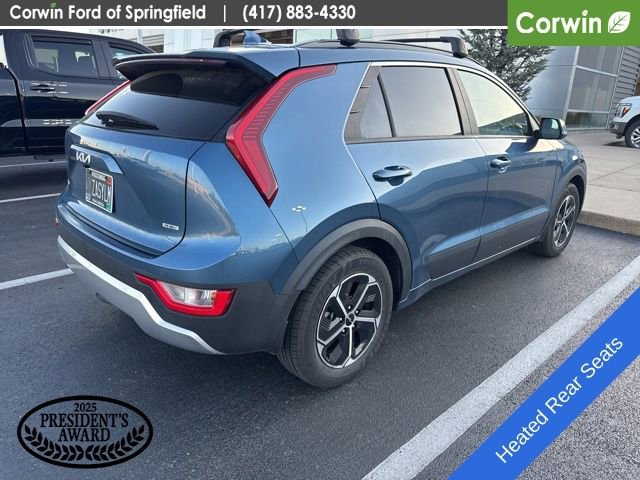 Used 2023 Kia Niro EX w/ EX Cold Weather Package FWD image 5