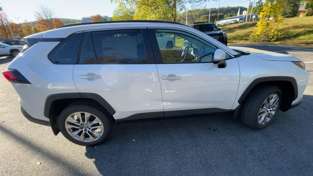 New 2025 Toyota RAV4 Limited image 9