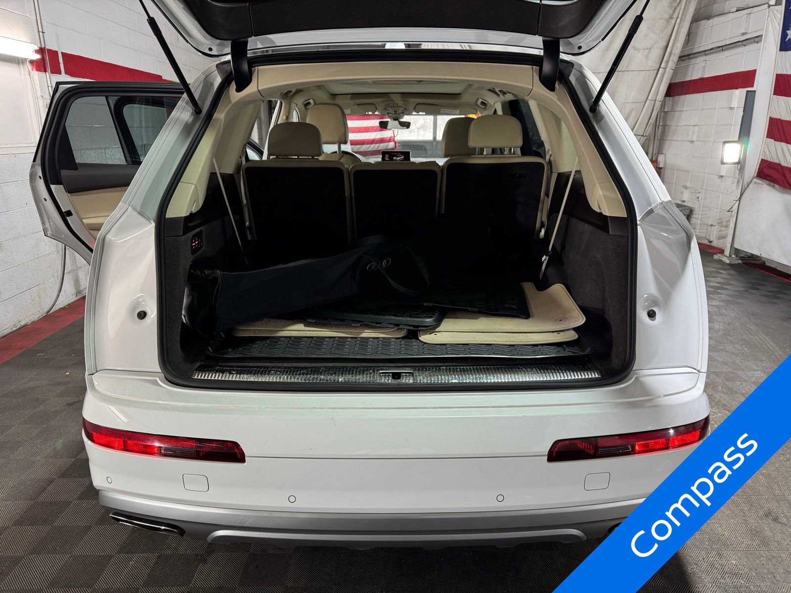 Used 2017 Audi Q7 3.0T Premium Plus image 12