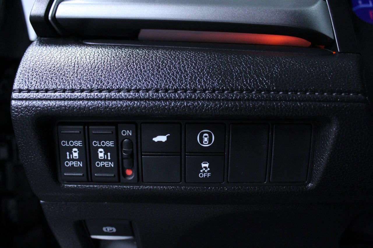 Used 2023 Honda Odyssey Sport image 19