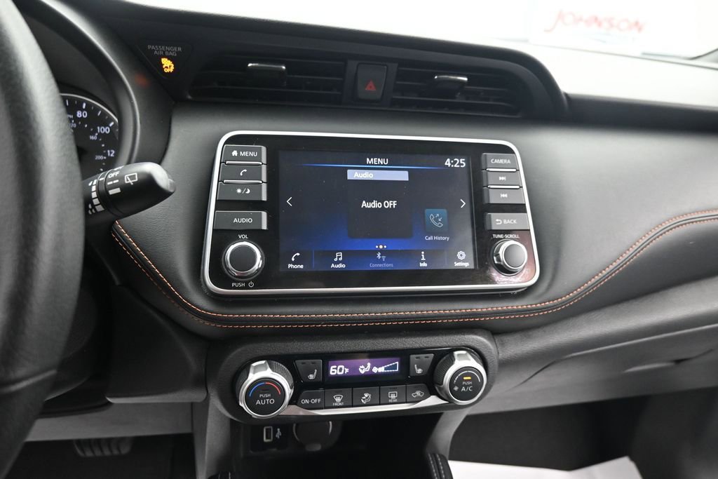 Used 2020 Nissan Kicks SR w/ SR Premium Package FWD image 21