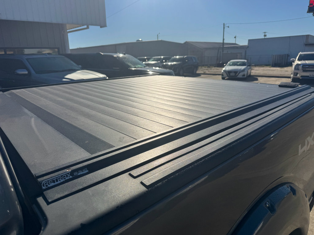 Used 2014 Ford F150 Platinum image 13