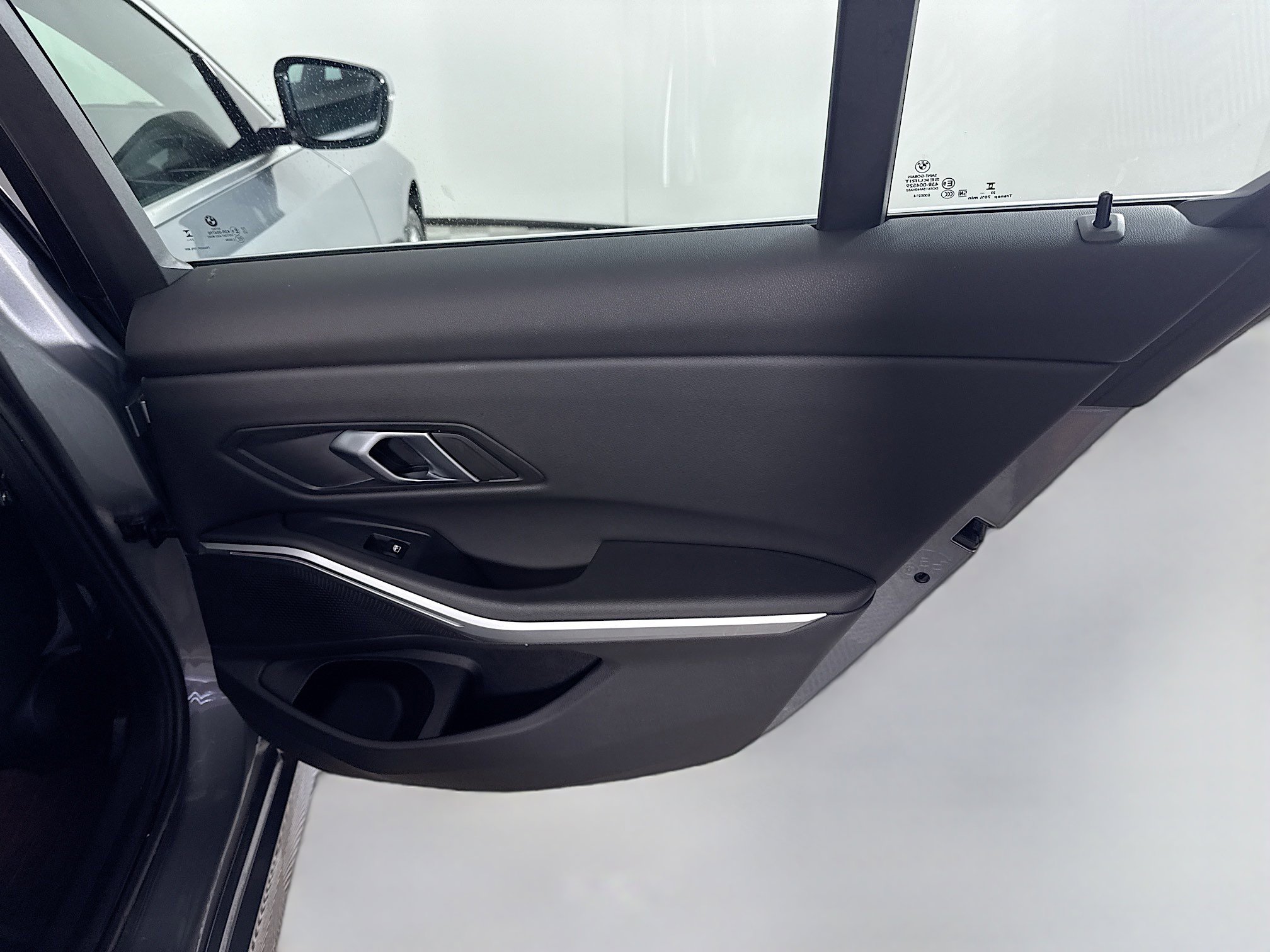 Used 2024 BMW 330i Sedan w/ Convenience Package image 28