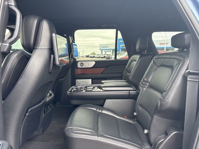 Used 2020 Lincoln Navigator L Reserve w/ Luxury Package AWD/4WD image 18
