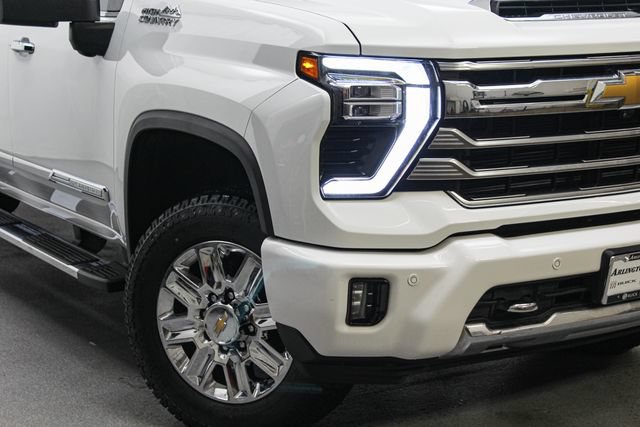 Certified 2024 Chevrolet Silverado 2500 High Country AWD/4WD image 3