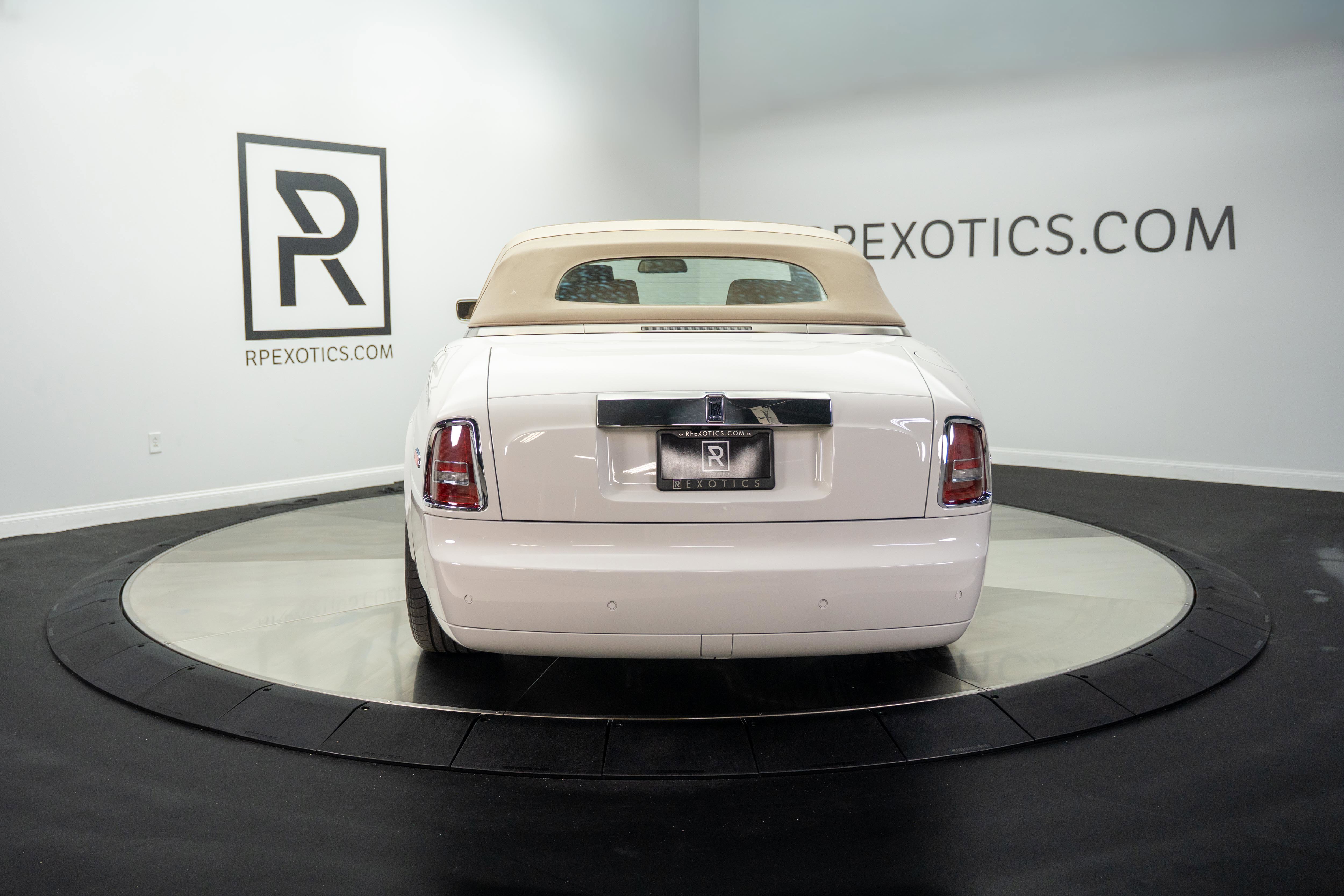 Used 2009 Rolls-Royce Phantom Drophead Coupe RWD image 4