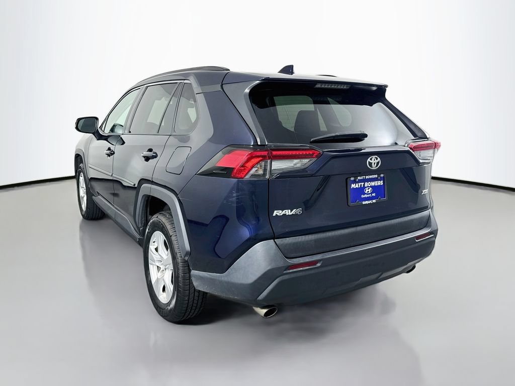 Used 2019 Toyota RAV4 XLE FWD image 7