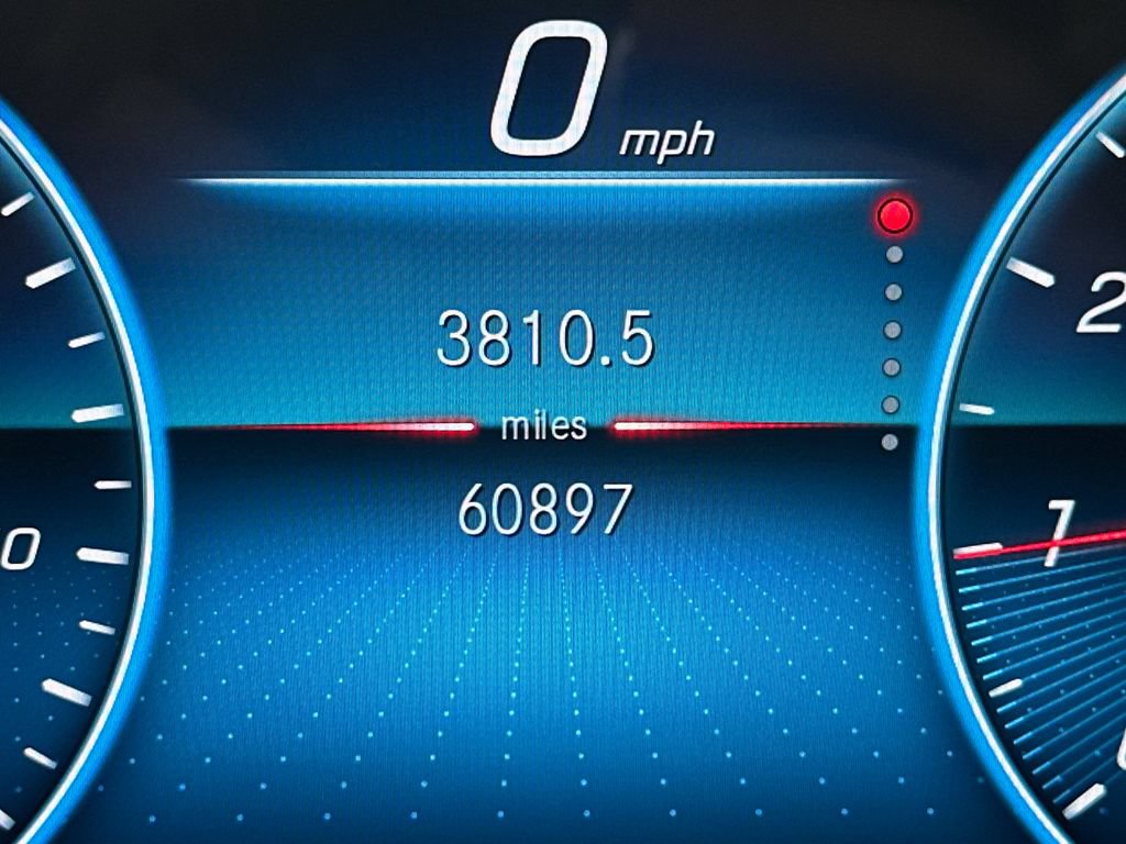 Used 2020 Mercedes-Benz GLE 580 4MATIC image 4