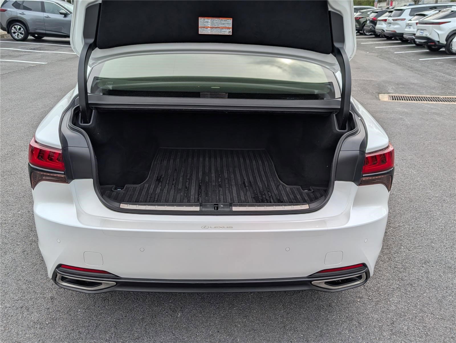 Used 2022 Lexus LS 500 AWD w/ Luxury Package image 13