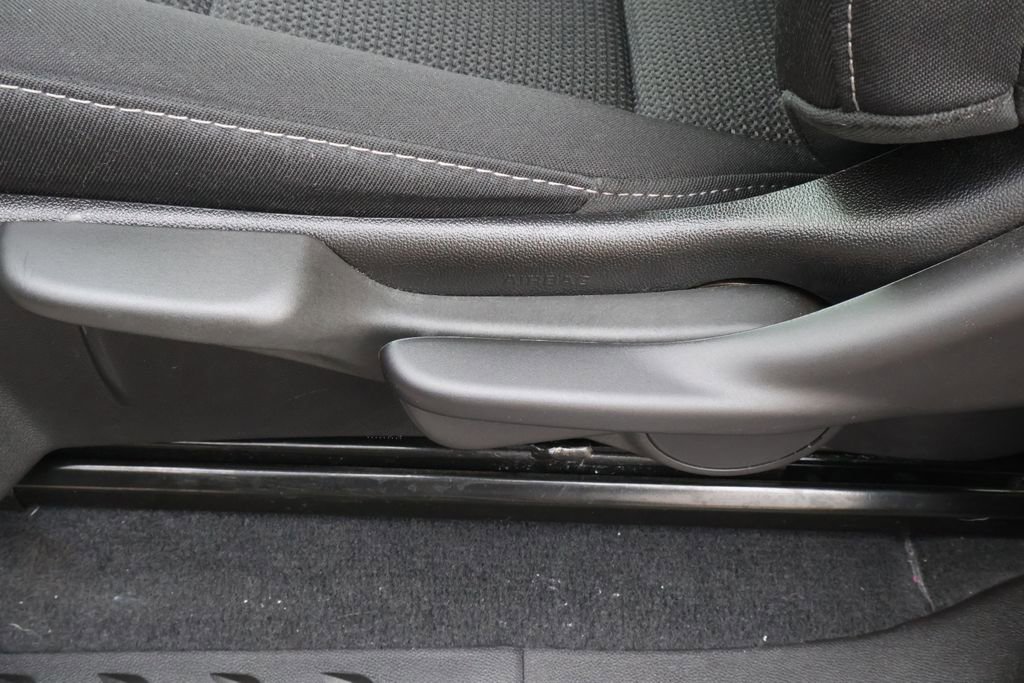 Certified 2024 Chevrolet Colorado LT w/ LT Convenience Package image 35