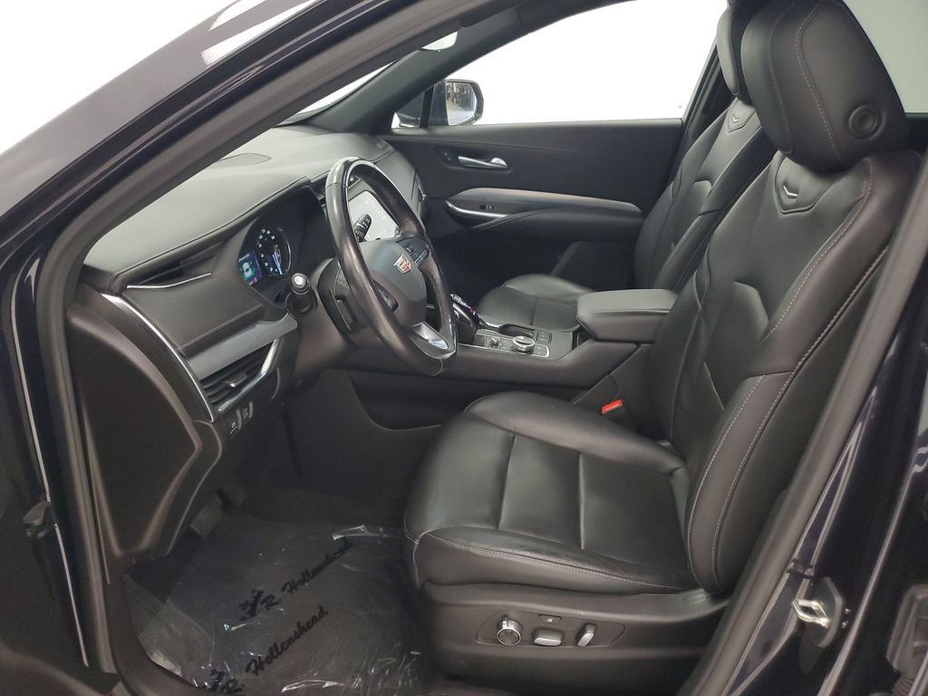 Used 2023 Cadillac XT4 Premium Luxury w/ Enhanced Visibility Package AWD/4WD image 13