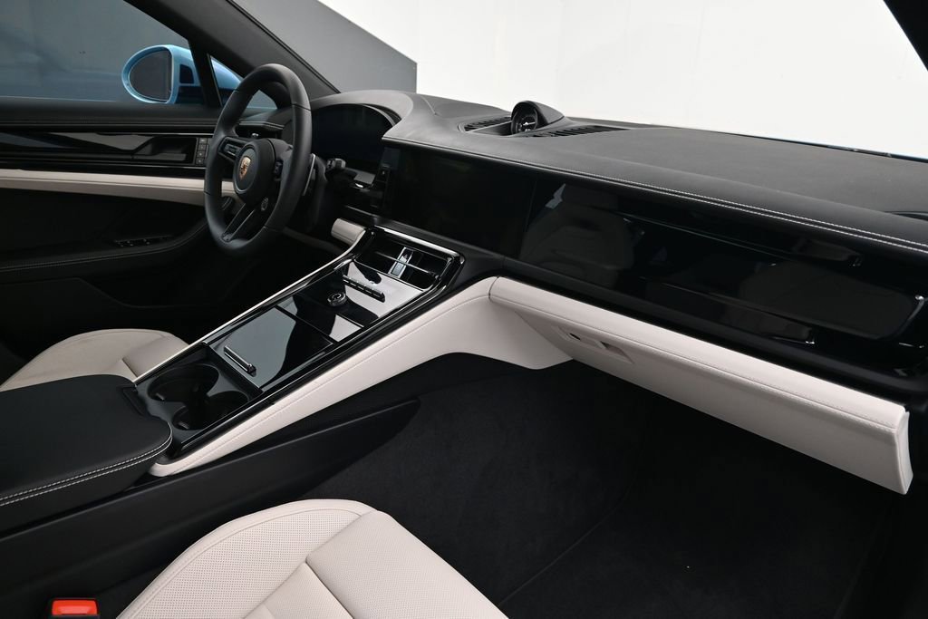 Certified 2026 Porsche Panamera 4 AWD/4WD image 14