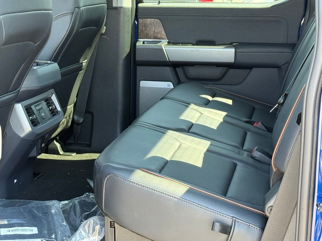 New 2026 Ford F250 4x4 Crew Cab Super Duty image 9