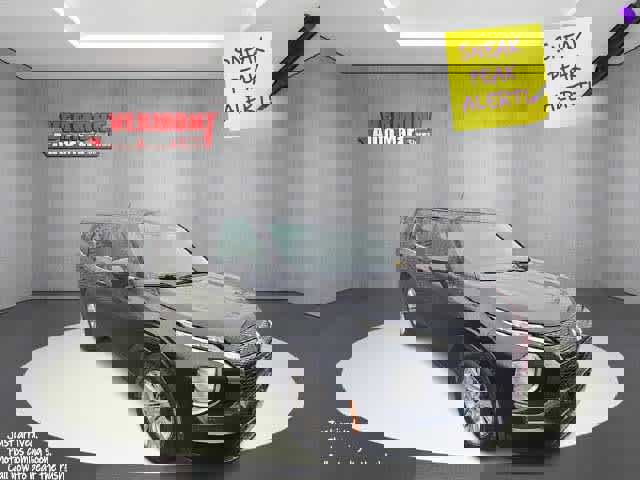 Used 2022 Mitsubishi Outlander ES image 1