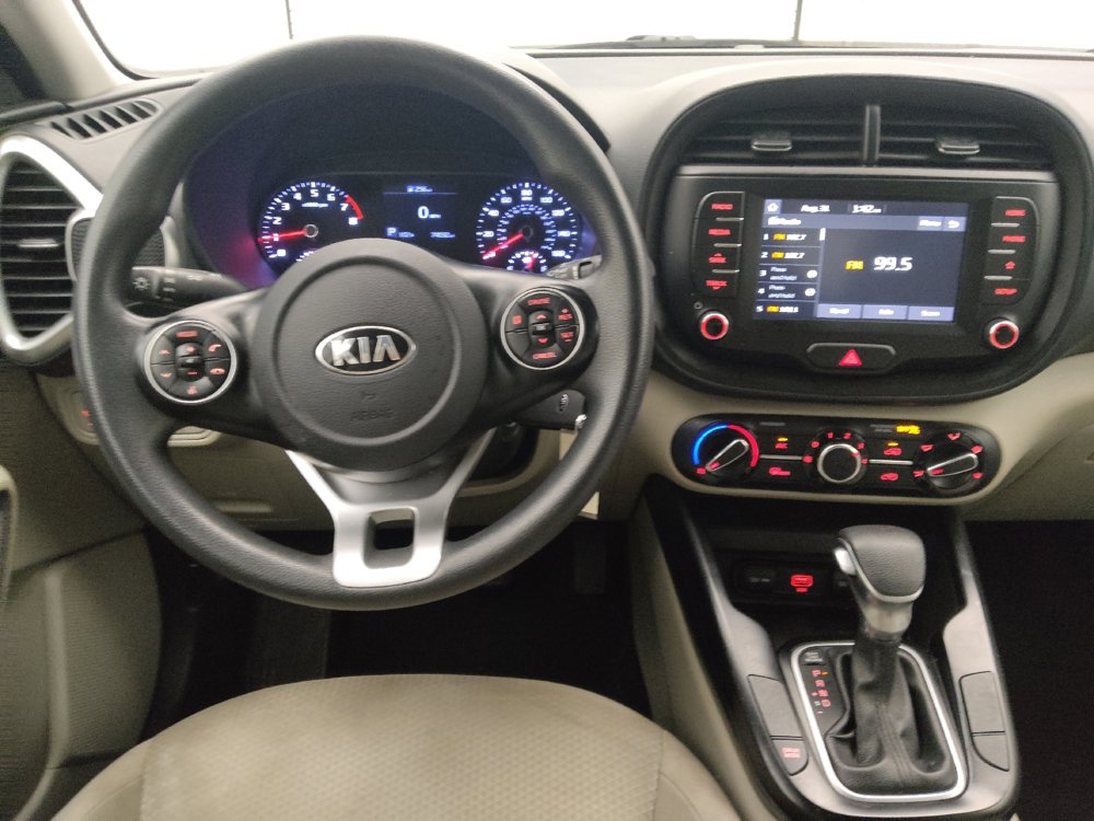 Used 2020 Kia Soul LX FWD image 22