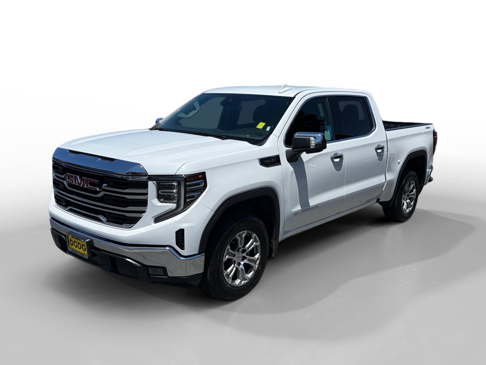 Used 2024 GMC Sierra 1500 SLT AWD/4WD image 1
