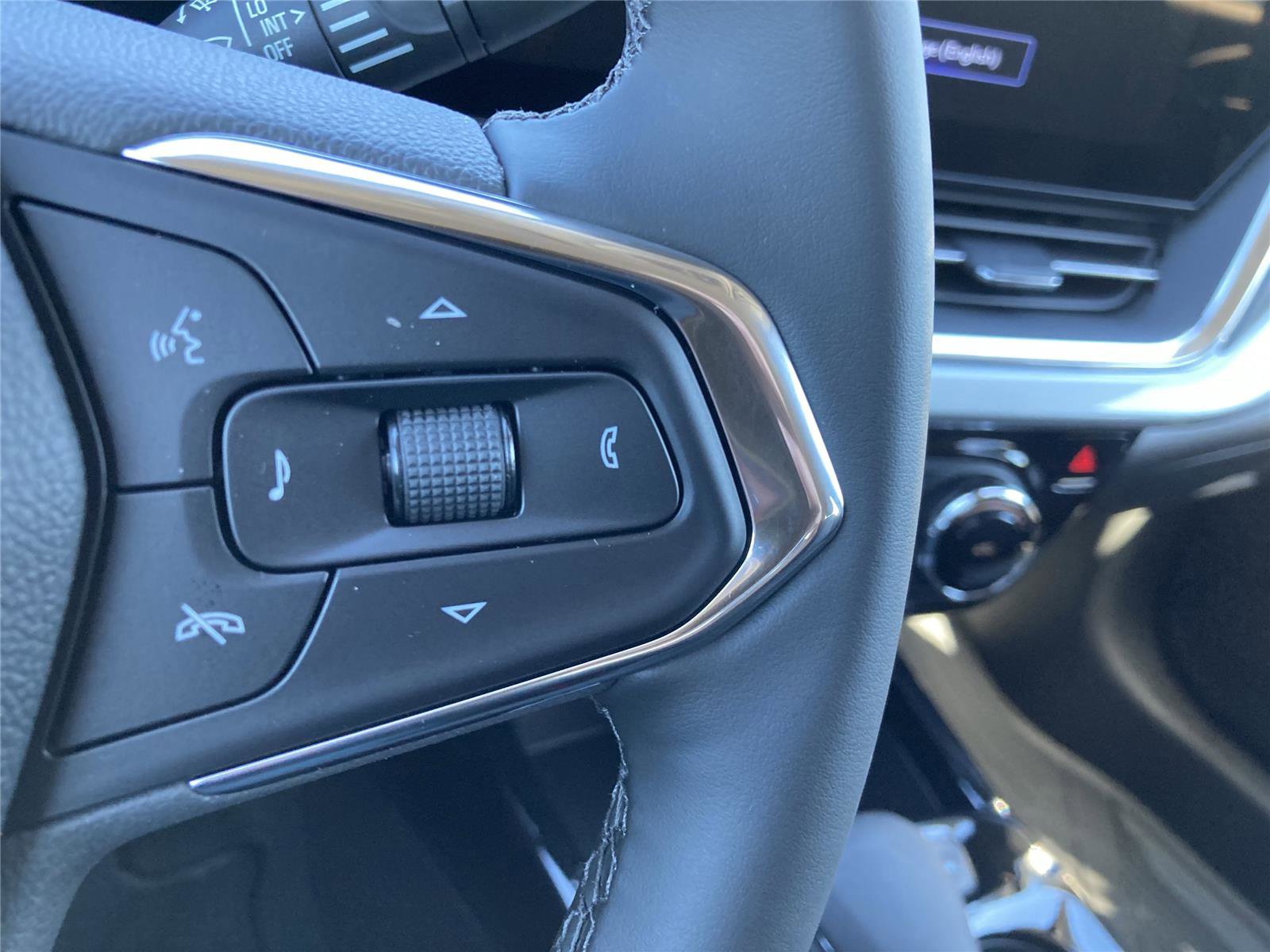 New 2026 Chevrolet Trax LT w/ Driver Confidence Package image 24