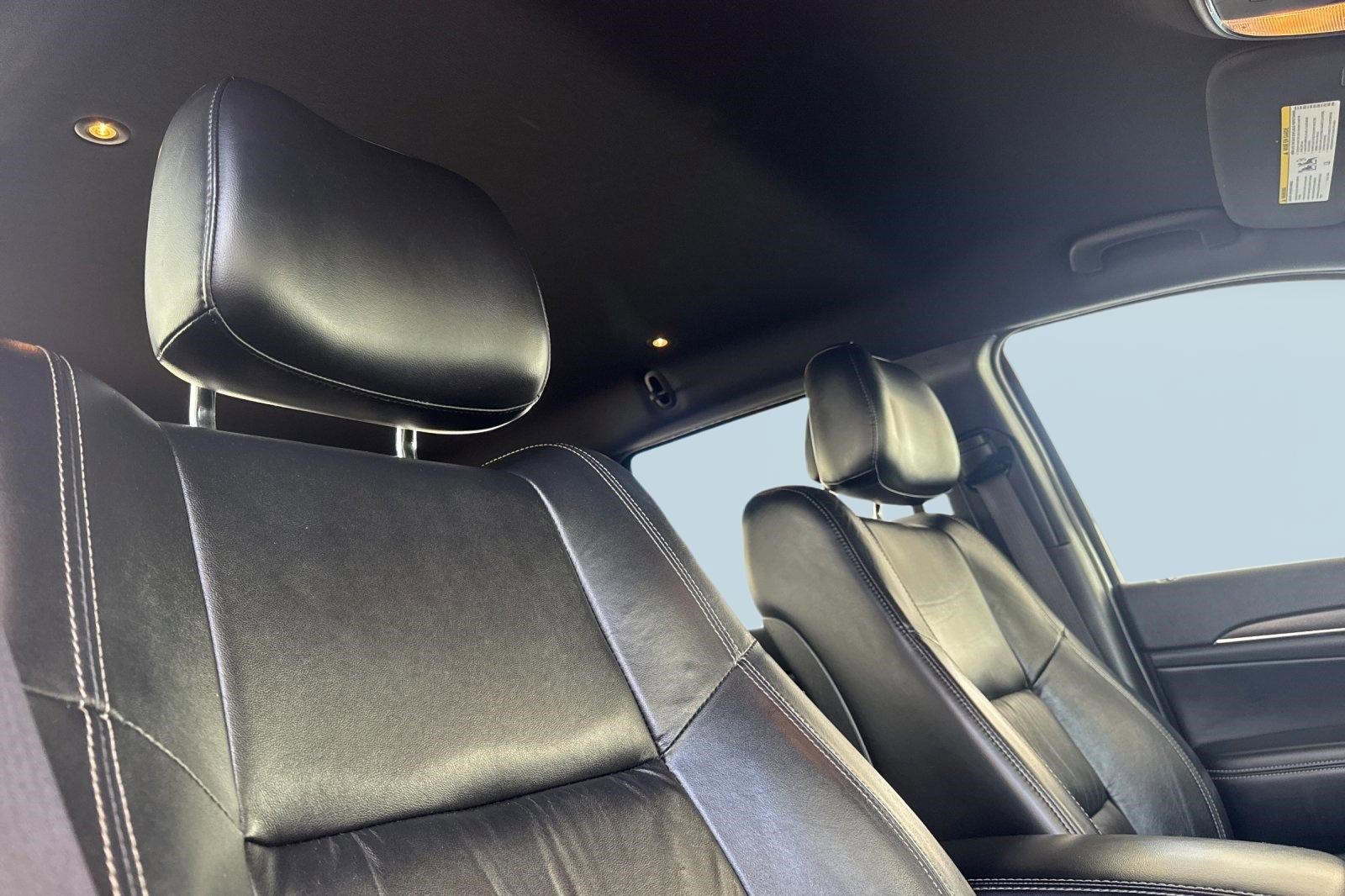 Used 2016 Jeep Grand Cherokee Limited image 25