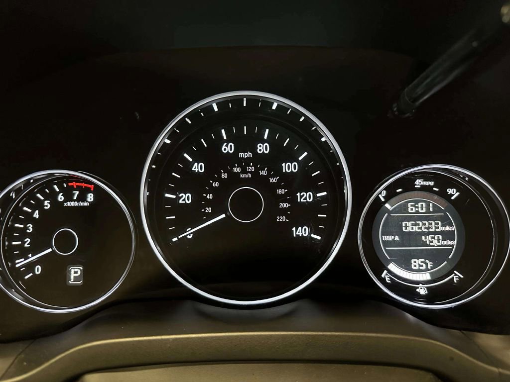 Used 2016 Honda HR-V LX image 37