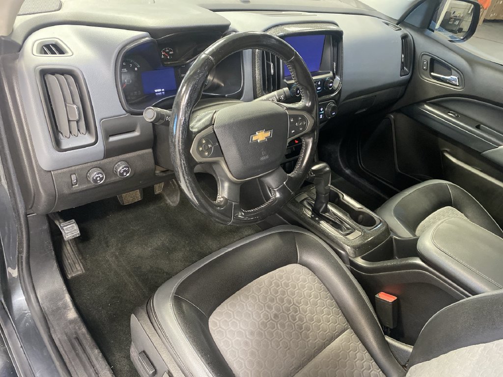 Used 2017 Chevrolet Colorado Z71 AWD/4WD image 13