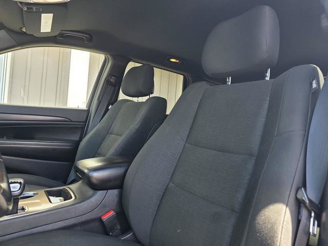 Used 2015 Jeep Grand Cherokee Laredo w/ Quick Order Package 23E AWD/4WD image 8